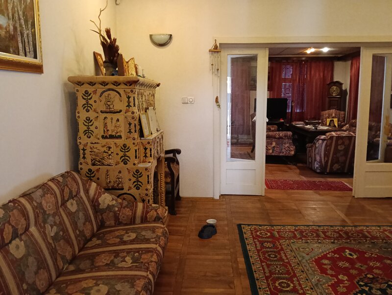 Peris, central in zona Primariei, stradal