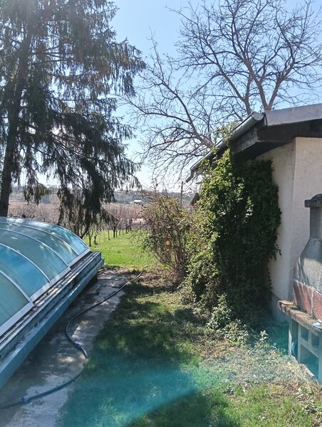 Peris, central in zona Primariei, stradal